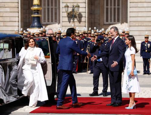 May 17, 2022: King Felipe and Queen Letizia offer an official welcome to Sheikh Tamim bin Hamad Al T