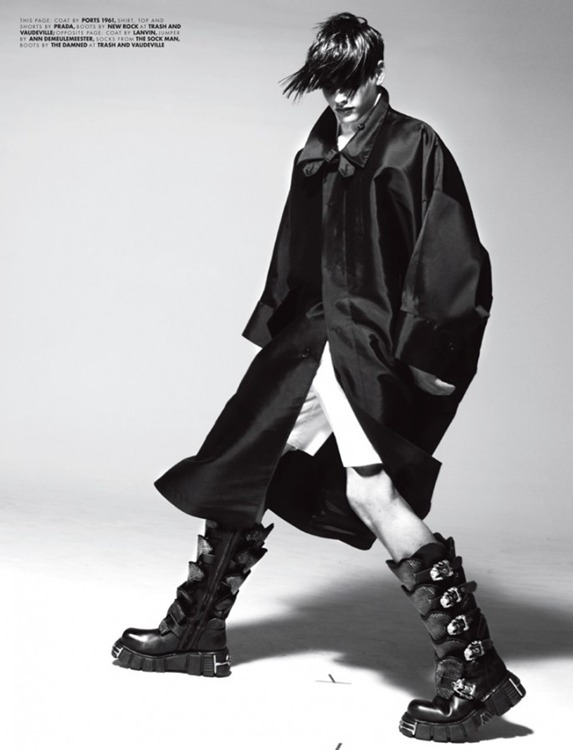 edge-to-edge:  10 Men Magazine Summer/Autumn 2012 “Fringe” Feat. Simon Van Meervenne