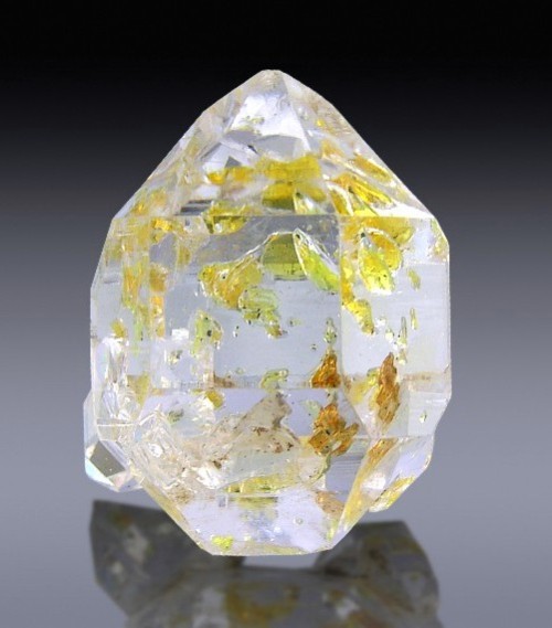 Herkimer Diamond with Petroleum inclusionsContains a twin crystal, bridge crystal, key marks, flat t