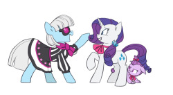 carniscorner:  &ldquo;Rarity, daarling! Ahh and here’s ze famous bebeh I’ve heard so much about! Such a daring colour combination! Such grace!&rdquo; &ldquo;I don’t like the ribbons.&rdquo; &ldquo;Lavender!&rdquo; &ldquo;Well I don’t!&rdquo; &ldquo;Ahh,