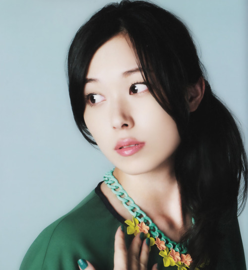 animage:  寿美菜子