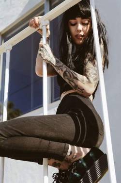 metalheadfromslovakia:  Model: Hannah Snowdon