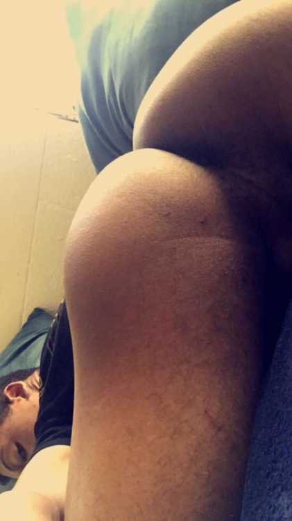 bttm4bttm:  ; another one with .. Snapchat: Suroqs 🔥🔥🔥  follow himmmm 🍑🍆
