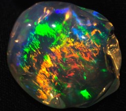 bijoux-et-mineraux:  Mexican Crystal Opal
