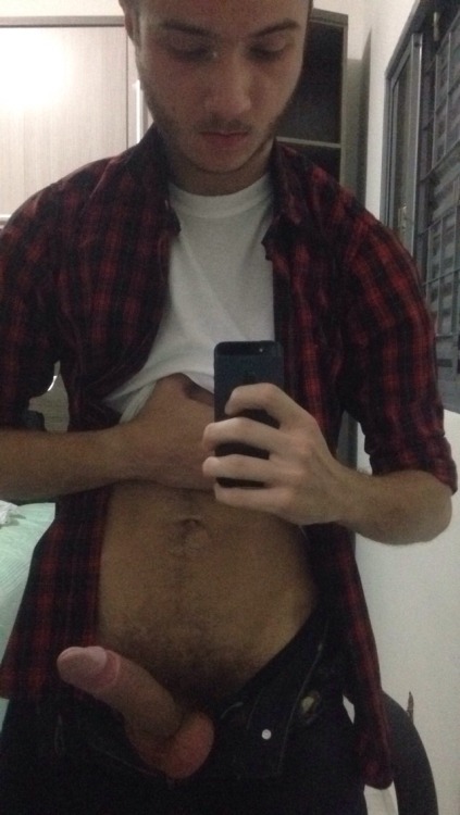 instaguys:Guys with iPhonesSource: gwip.me 