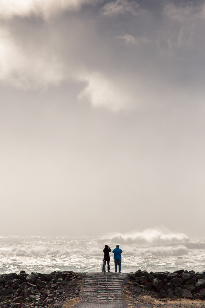l0stship:   windly day {by Ingólfur Bjargmundsson} - source 