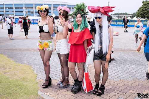 A few of the outfits that fans were wearing at Lady Gaga&rsquo;s Tokyo artRAVE concert. We produced 