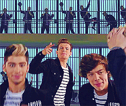 Guydirectioners:  Kiss You Moments: Zayn Always Going Near The Camera. 