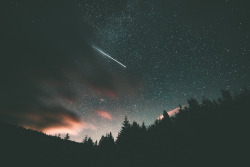 hannahkemp:Milky Way & Shooting Stars
