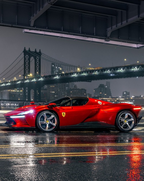 Ferrari Daytona SP3 in the BIG APPLE. 