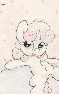 slightlyshade:  A Sweetie Belle, just lounging