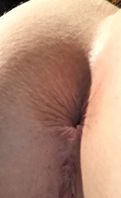 noshortson:  msjigglypuffs:  Butthole pleasures