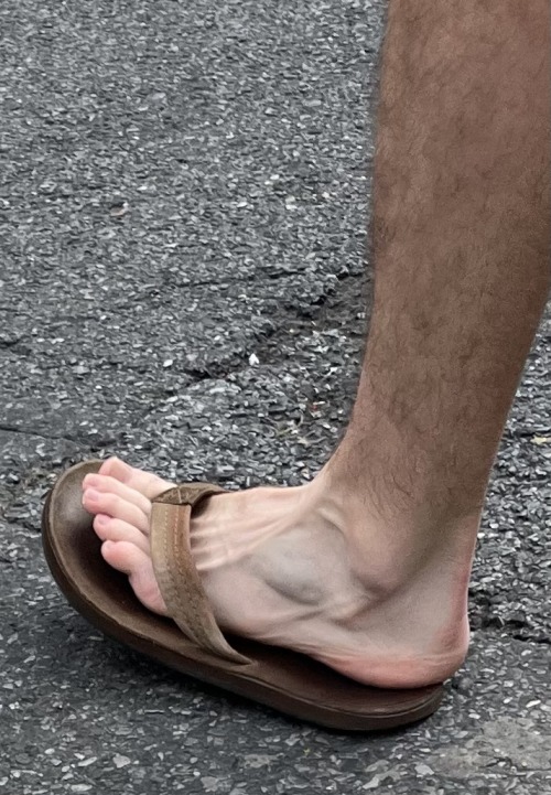 Tompkins Square Park Avenue Ahandsometank TopscruffRainbow Flip Flops