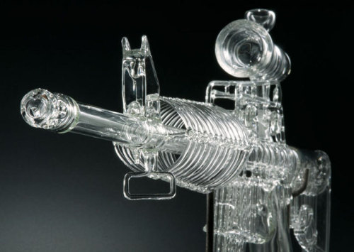 monetizeyourcat:gunrunnerhell:Guns go bong…Friday so that means a weird weapon related post. I don’t