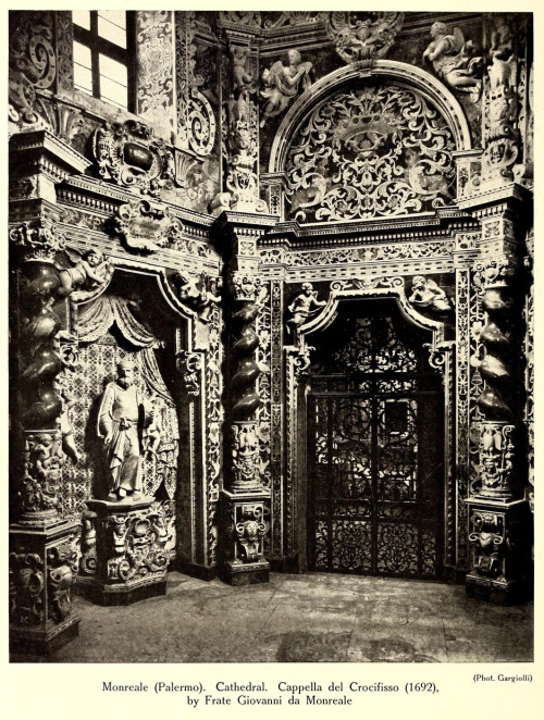 archimaps: Inside the chapel of the crucifix of the cathedral, Palermo