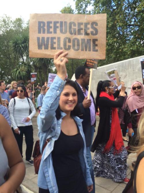 weareallmigrants:  #RefugeesWelcome Thousands rally in London 