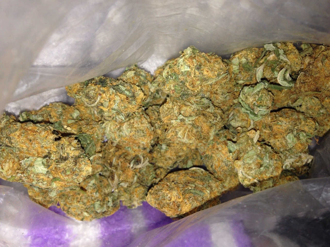 aweedprincess:  Just a flash👅💦