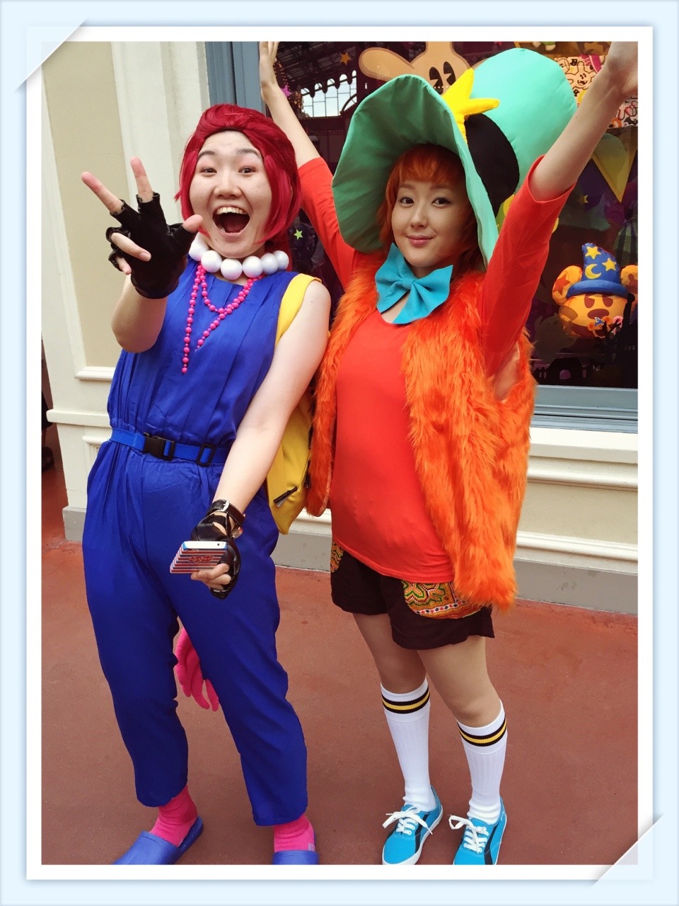 negikurikaniko:  Happy Halloween in TOKYO Disney land! We LOVE world over yonder!!