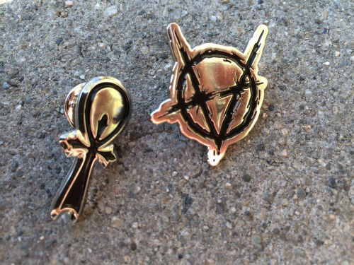 bynightstudios:Clan pin proofs are HERE! Read more: http://bit.ly/METVTMUpdate44LOOKIT YOU GUYS!!!! 