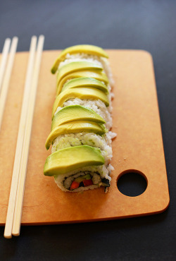 vegan-yums:  Vegan Sushi Without a Mat  yay