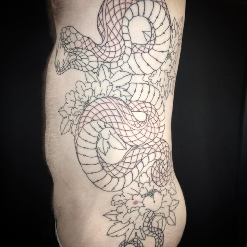 Scaled today @tatouageelectricave on my buddy Devon. Rest of lines healed. #montrealtattoo #montreal