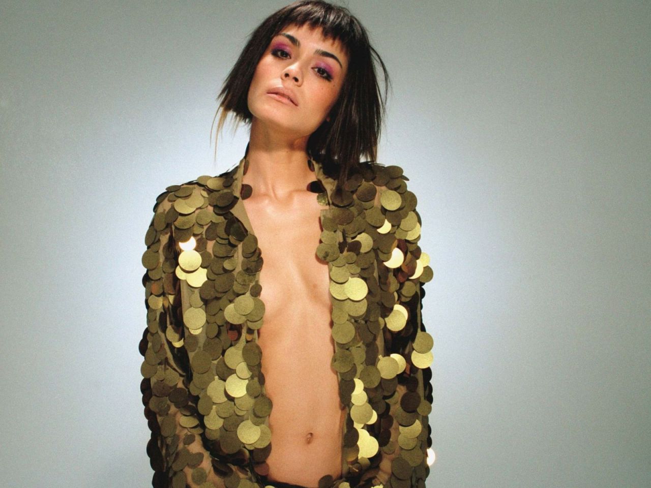 leftbehindtime:  dailyhantzis:  Shannyn Sossamon  ……hair 
