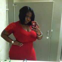 Thick women/ BBWs