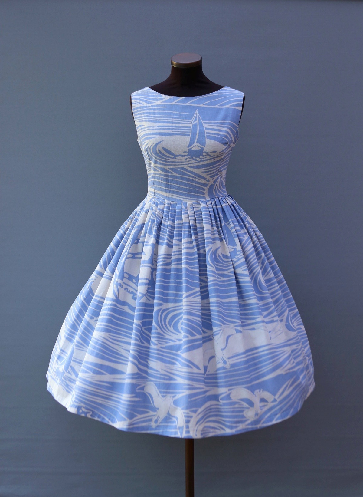 sosuperawesome:  1950’s Style Pleated Skirt Cotton Dresses  Pastello Dresses on