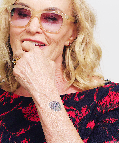 fionagoddess:  Jessica Lange | American Horror Story: Freak Show - Press Conference.