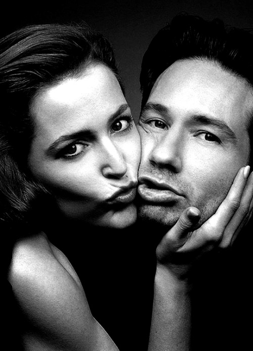 dailytxf: DAVID DUCHOVNY & GILLIAN ANDERSON for US WEEKLY (1997)