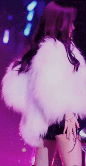 mochichan00: Kiku focus fancam | Don’t Touch