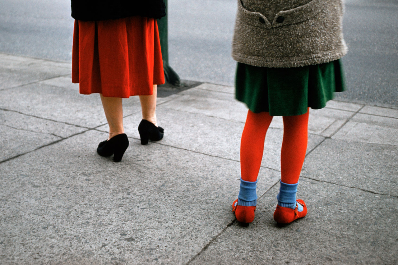 h-r-y-h-o-r-i-y-y:  cascade-collective:  Fred Herzog  these are so good!