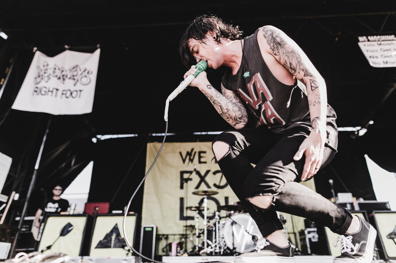 sleeping with sirens warped tour