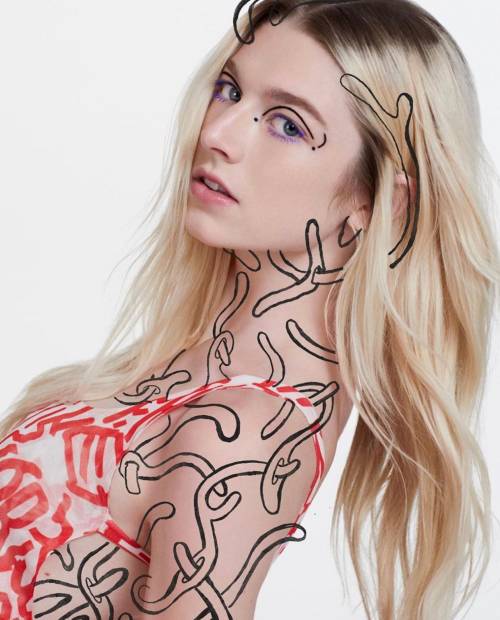 Hunter Schafer for your eye makeup inspiration.