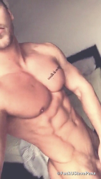 fuckyoustevepena:  Joss Mooney’s Dick Slip with Booty Flash.