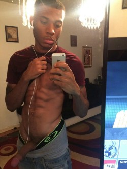 instaexposed:  phreakygeminidgaf:  Thomas Tekno 🍆🍑 💦 (New Shit)  😁😁 