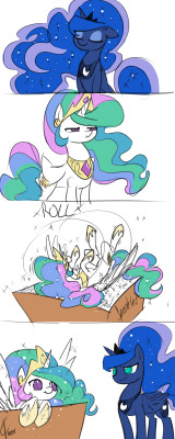 mlpfim-fanart:  Hair Sparkles by Dreatos  now look who is jealous~