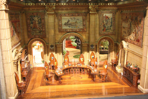 cair–paravel:Colleen Moore’s fairy tale castle dolls’ house. Moore was one of the most successful si