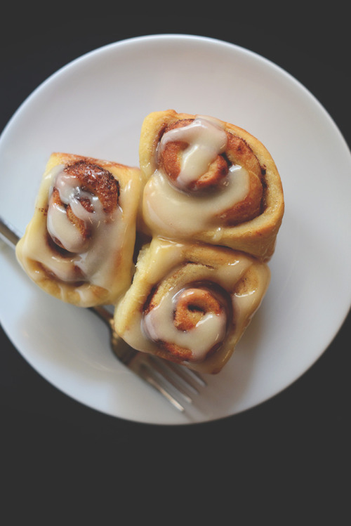  Vegan Cinnamon Rolls 