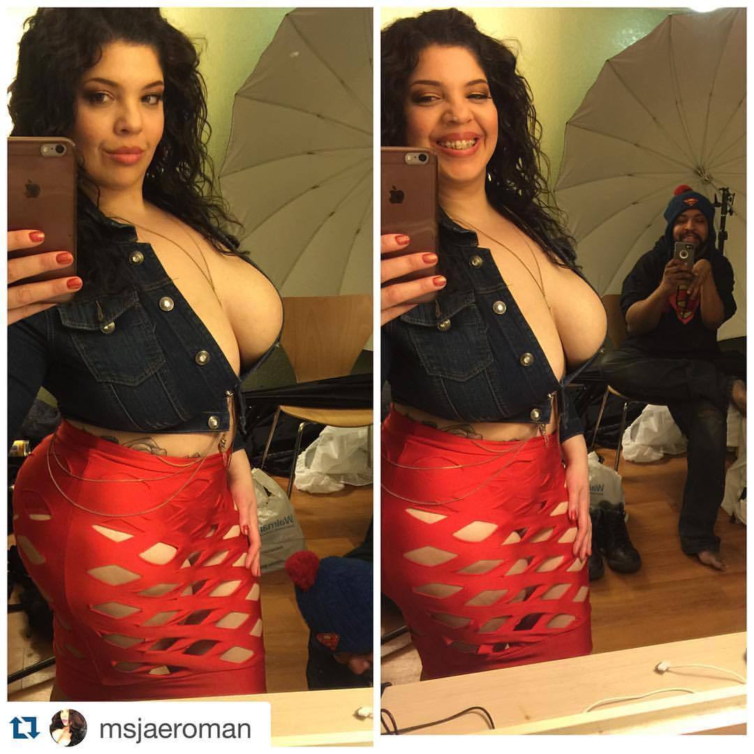 #Repost @msjaeroman  @photosbyphelps caught me taking selfies