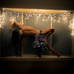 naked-yoga:  Christmas Lights Yoga Instagram