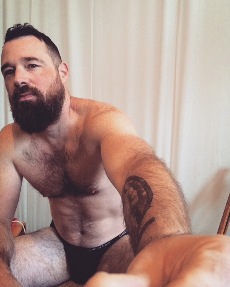 AV