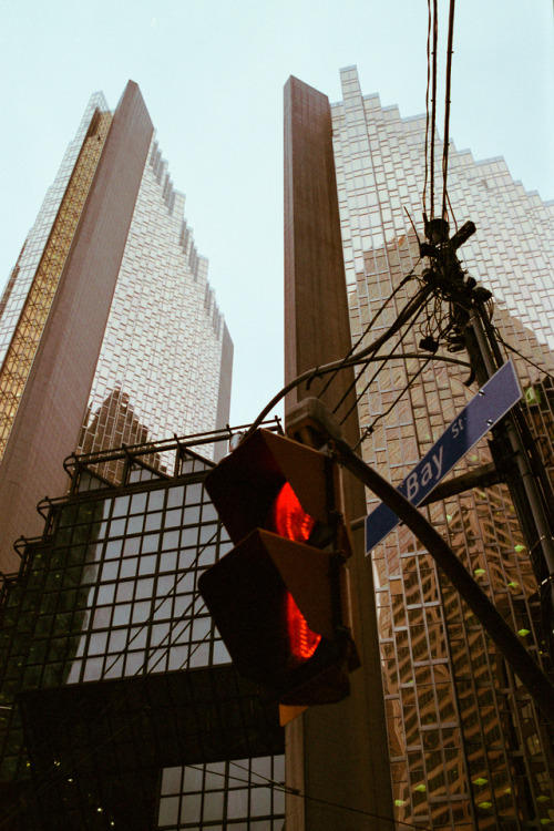 toronto, october 2018kodak gold 200nikon f801nikkor 35mm f/2D