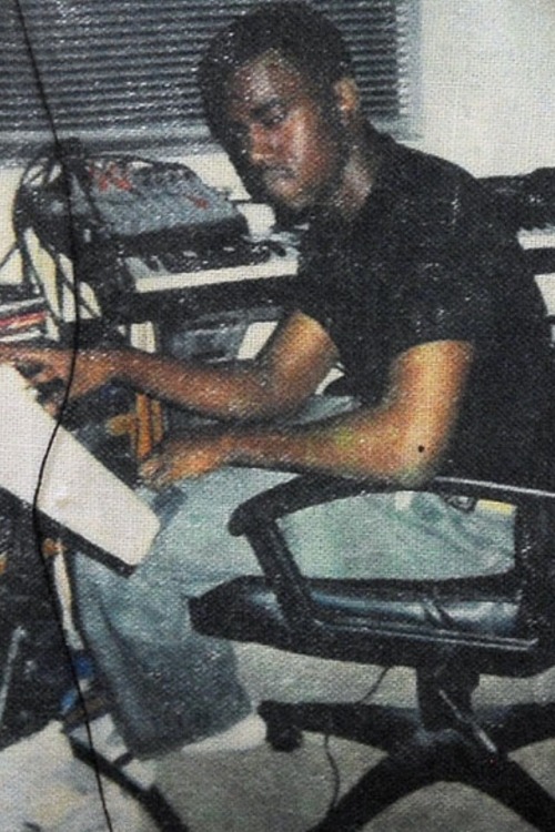 christmas-in-compton:  supamuthafuckinvillain:  ohlode:   Kanye would make beats in his basement 2-4 at least and he would finish off his day.All before he fulfill his fame.  thats the problem with him he went to fame and didnt continue with the beats