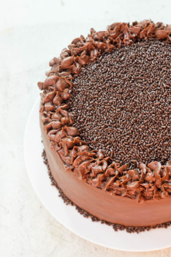 fullcravings:  Best Ever Chocolate Nutella Cake 