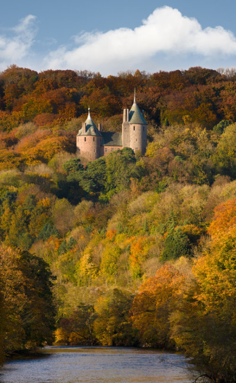 castlesandmanorhouses:  Castell Coch (The Red Castle), above the village of Tongwynlais, north of Cardiff, Wales.www.castlesandmanorhouses.comCastell Coch is a 19th-century Gothic Revival castle built on the remains of a 13th-century fortification. It