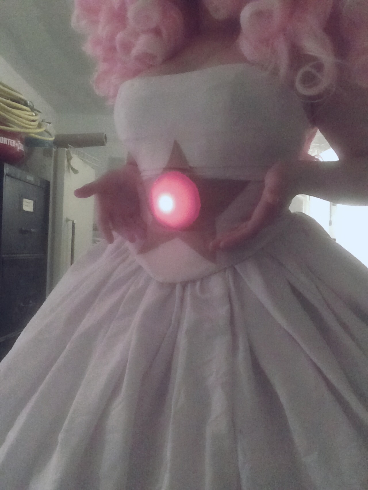 roses-cosplaypositivity:  @ultimatemomrosequartz My Rose Quartz cosplay completed!