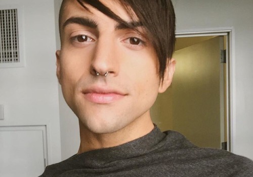 scottybuckets:mitchgrassi: Is Everyone A Jerk Or Am I Hypersensitive