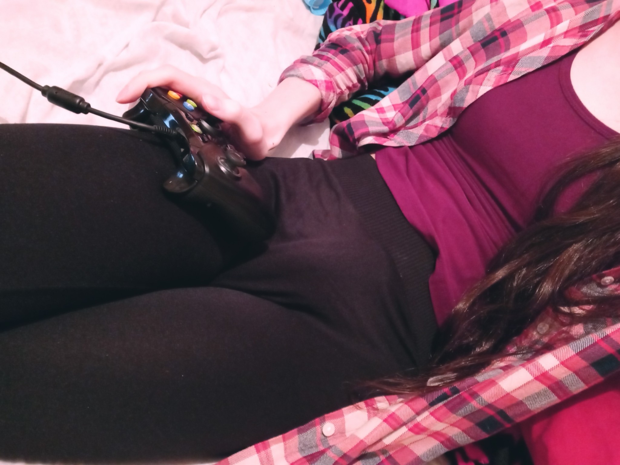 catgirlropeblast:something something gamer girls when they&rsquo;re bored Delicious
