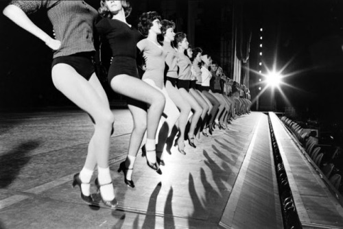 bobbycaputo:  Working as a Rockette: Rare and Amazing Behind the Scenes Photos Capture Everyday Life of Famous Dancers in 1964